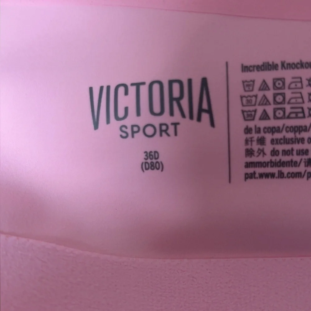 NWOT Victoria's Secret Incredible
Knockout Pink Sports Bra - Picture 3 of 4